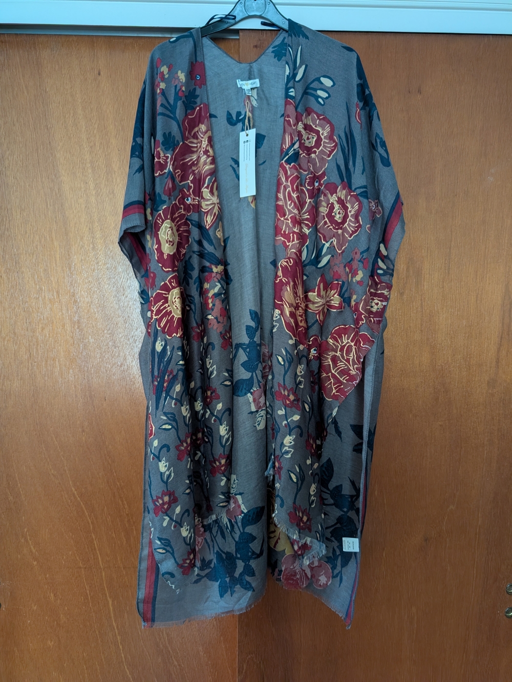NEW Woven Heart Open-Front Floral Kimono with Red & Gold Blooms